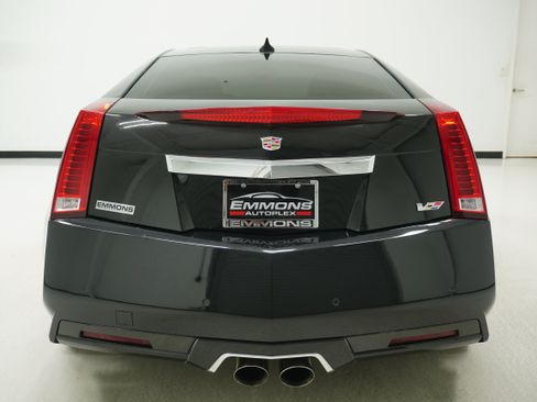 Used 2011 Cadillac CTS V RWD image 4