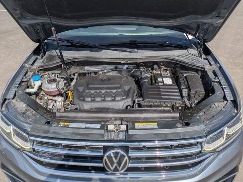 Used 2022 Volkswagen Tiguan SEL R-Line image 37