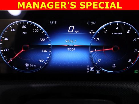 Used 2022 Mercedes-Benz CLA 250 4MATIC image 20