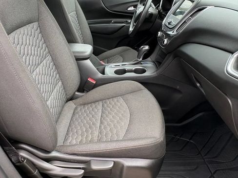 Used 2019 Chevrolet Equinox LT w/ Driver Convenience Package FWD image 19