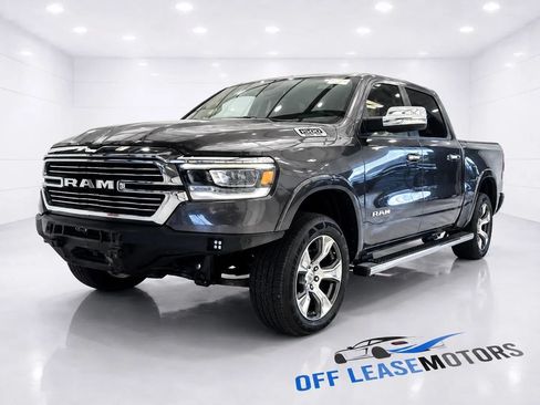 Used 2019 RAM 1500 Laramie AWD/4WD image 1