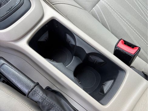 Used 2015 Ford Focus SE FWD image 25