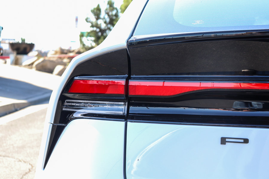 New 2027 Toyota Prius Limited w/ Limited Premium Package FWD image 9