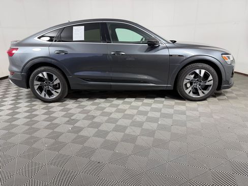 Certified 2021 Audi e-tron Premium Plus w/ Premium Plus Package AWD/4WD image 8