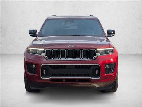 Used 2023 Jeep Grand Cherokee L Overland w/ Luxury Tech Group IV image 2