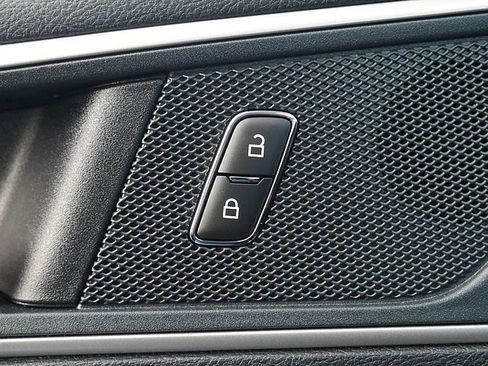 Used 2024 Ford Edge SEL w/ Convenience Package image 26