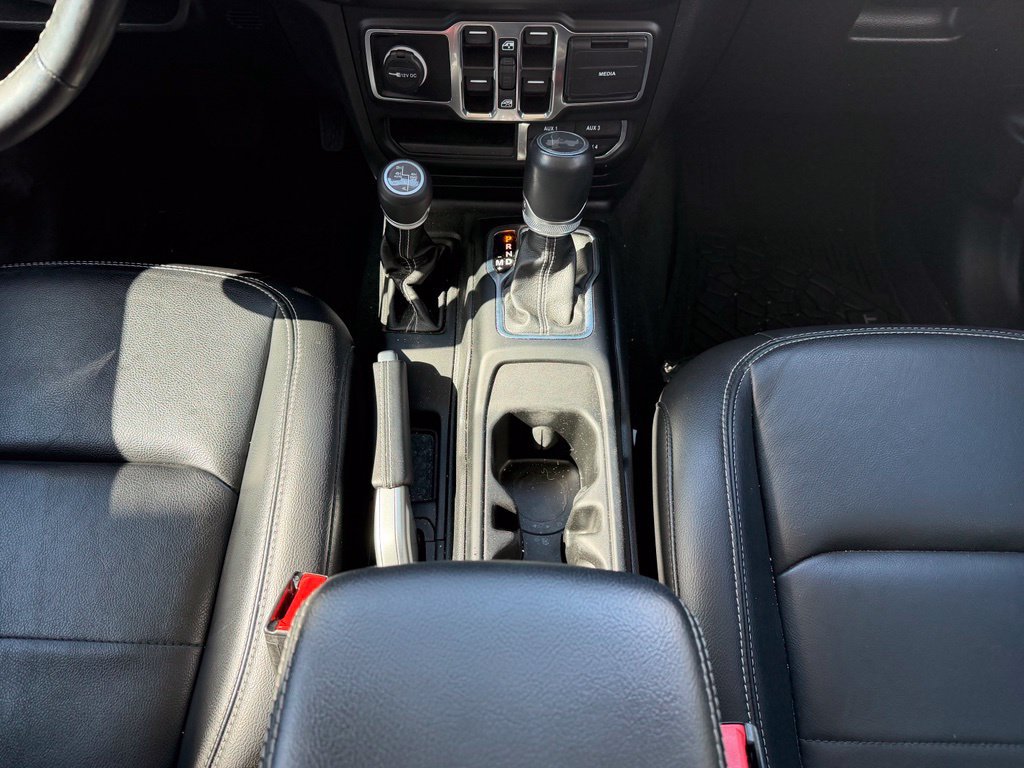 Used 2023 Jeep Wrangler Unlimited Sahara w/ Cold Weather Group AWD/4WD image 19