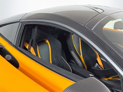 Used 2022 McLaren 720S Performance image 26