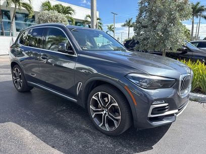 Used 2021 BMW X5 xDrive40i w/ Premium Package 2