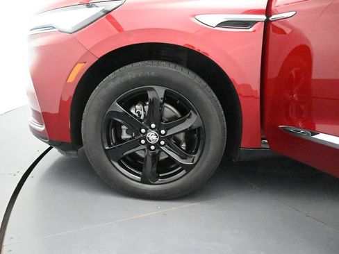 Used 2024 Buick Enclave Essence w/ Experience Buick Package AWD/4WD image 8