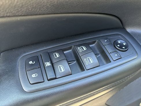 Certified 2020 Jeep Grand Cherokee Altitude AWD/4WD image 8
