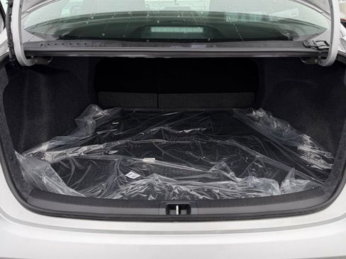 Used 2026 Toyota Corolla LE image 5