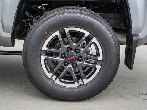 New 2025 Toyota Tacoma TRD Sport image 6