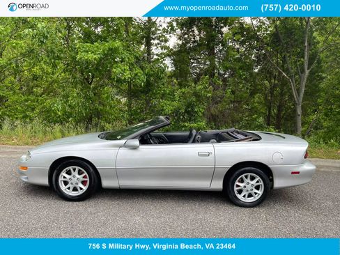 Used 2002 Chevrolet Camaro LT image 1