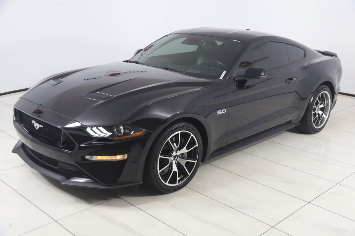 Used 2019 Ford Mustang GT Premium w/ Equipment Group 401A RWD image 26