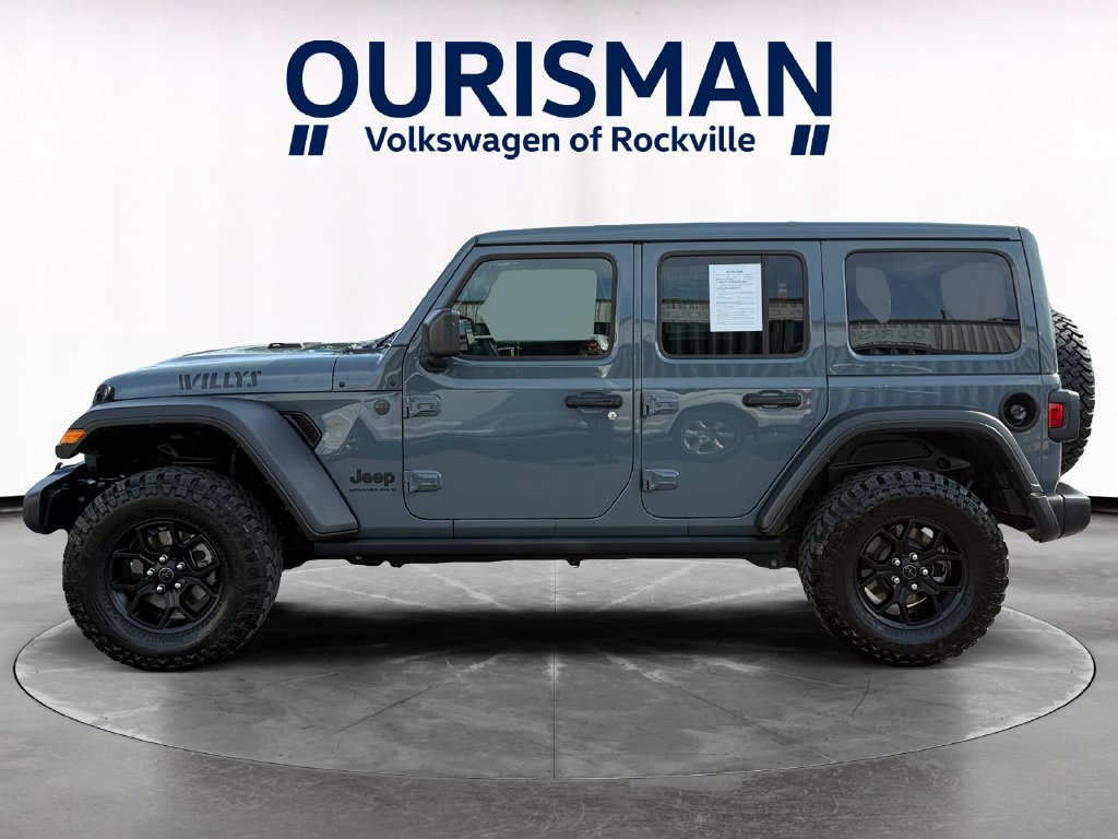 Used 2025 Jeep Wrangler Unlimited Sport AWD/4WD image 3