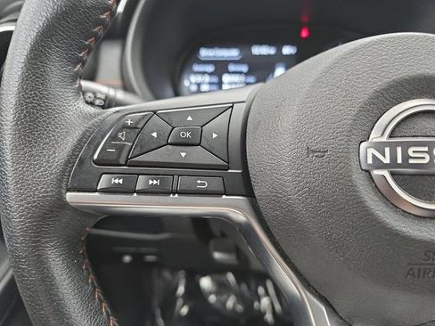 Used 2023 Nissan Kicks SR w/ Interior Electronics Package FWD image 17