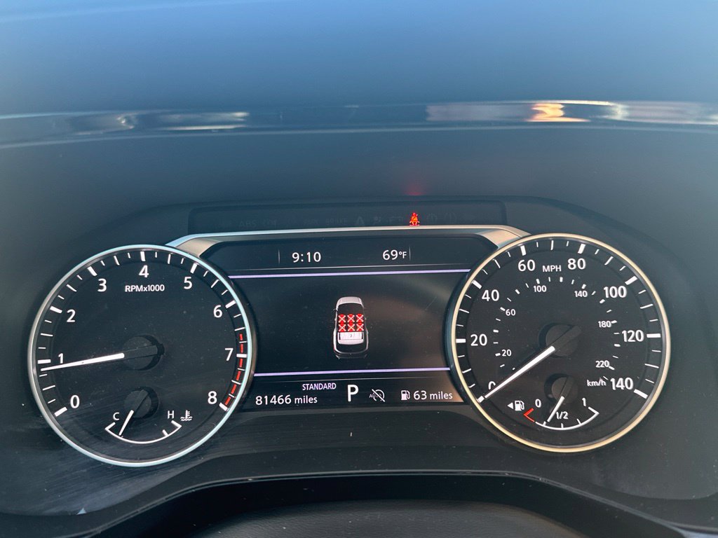 Used 2022 Nissan Pathfinder SL w/ Cargo Package FWD image 18