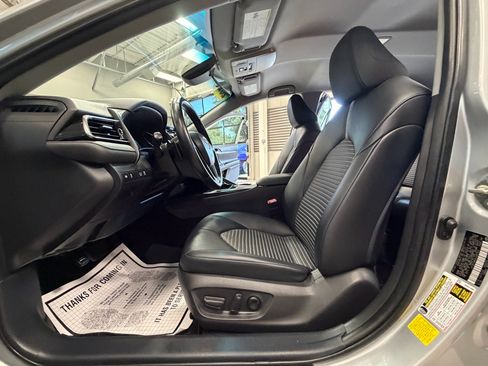 Used 2020 Toyota Camry SE FWD image 52