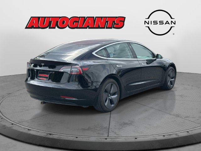 Used 2018 Tesla Model 3 Long Range RWD image 2