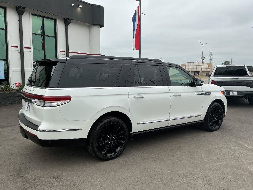 Used 2022 Lincoln Navigator L Black Label AWD/4WD image 7