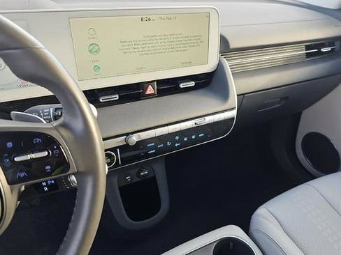 Used 2024 Hyundai Ioniq 5 Limited image 13
