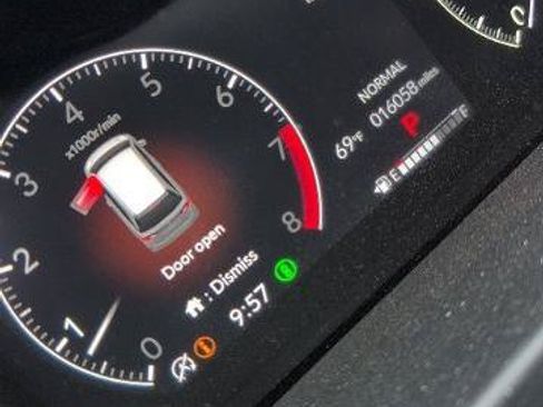 Used 2025 Honda Odyssey Elite image 13