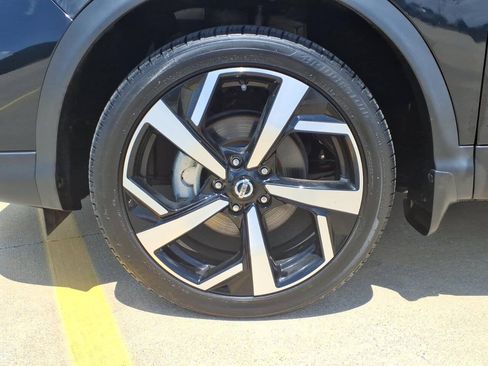 Used 2022 Nissan Rogue Sport SL AWD/4WD image 5