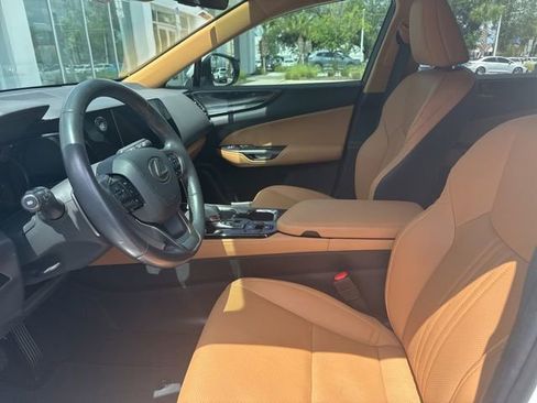 Used 2024 Lexus NX 250 FWD w/ Towing Package (2000 Lbs) image 15