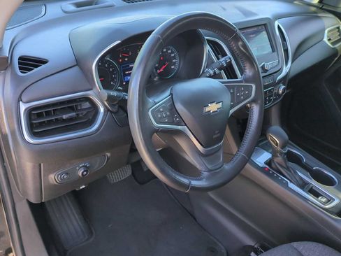Used 2022 Chevrolet Equinox LT FWD image 10