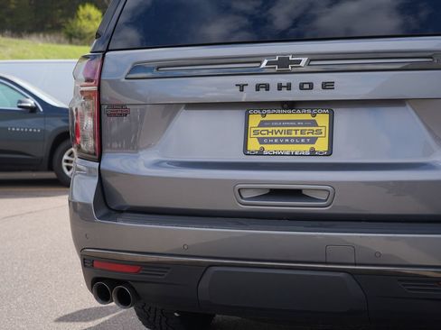 Used 2022 Chevrolet Tahoe Z71 w/ Z71 Off-Road Package AWD/4WD image 10