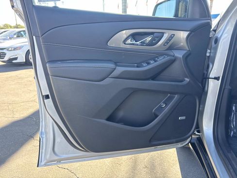 Used 2022 Chevrolet Traverse Premier w/ Redline Edition image 13