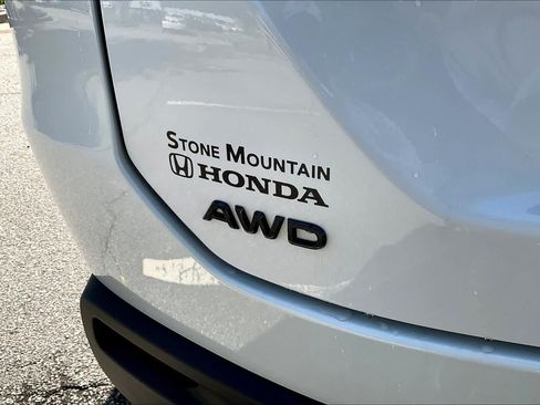 Used 2025 Honda Pilot TrailSport image 31