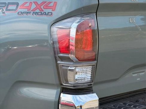 Used 2023 Toyota Tacoma TRD Off-Road AWD/4WD image 21
