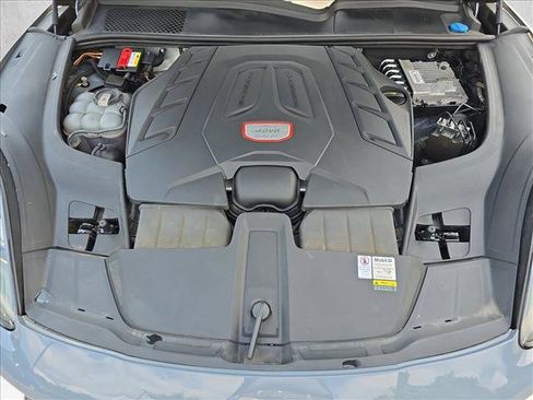 Used 2022 Porsche Cayenne Turbo GT AWD/4WD image 29