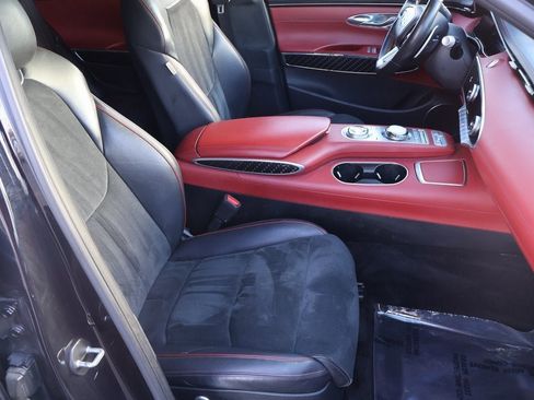 Used 2022 Genesis GV70 3.5T Sport w/ Sport Prestige Package image 16