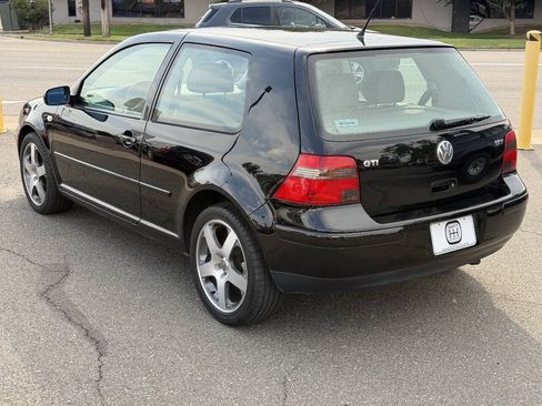 Used 2002 Volkswagen Golf 1.8T FWD image 10