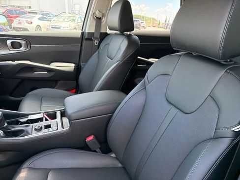 New 2026 Kia Sorento S FWD image 18