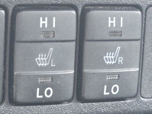 Used 2014 Toyota RAV4 Limited w/ Technology Package AWD/4WD image 5