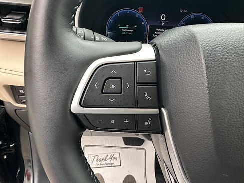 Certified 2024 Toyota Highlander Limited AWD/4WD image 25