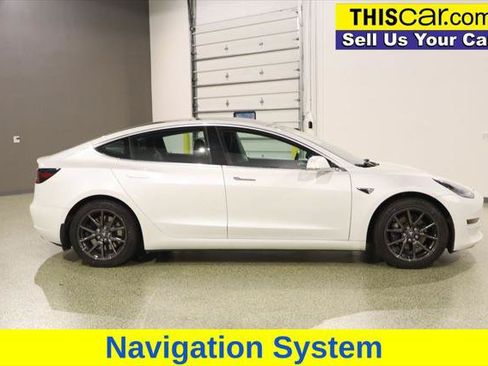 Used 2020 Tesla Model 3 Standard Range Plus RWD image 8