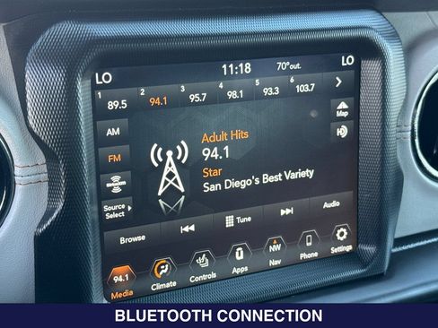 Used 2022 Jeep Wrangler Unlimited Sahara AWD/4WD image 19