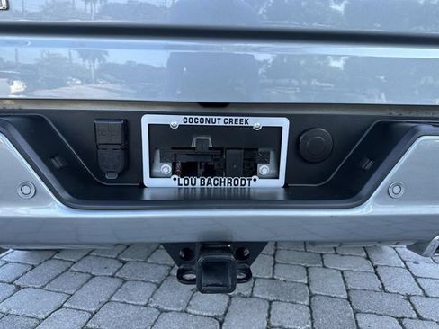 Used 2024 Chevrolet Silverado 1500 High Country RWD image 13