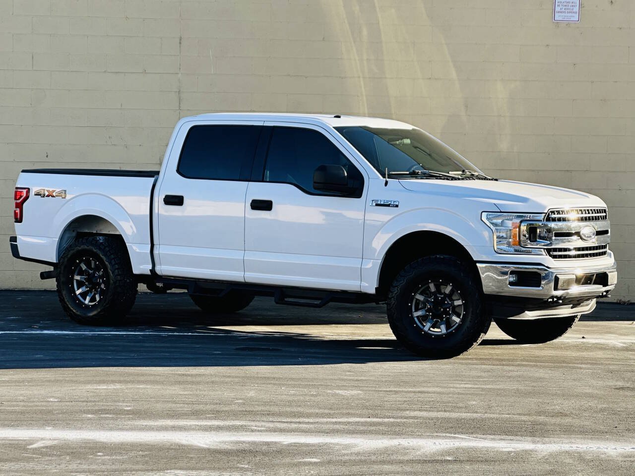 Used 2018 Ford F150 XLT AWD/4WD image 2