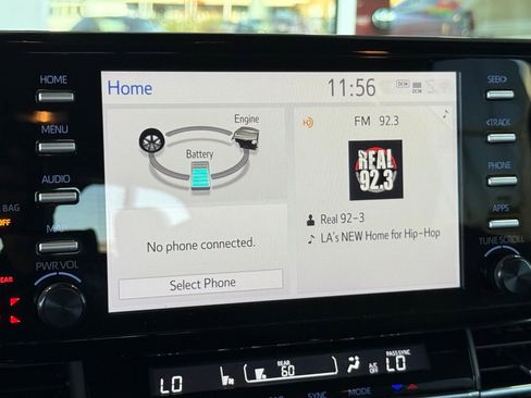 Used 2024 Toyota Sienna LE image 28