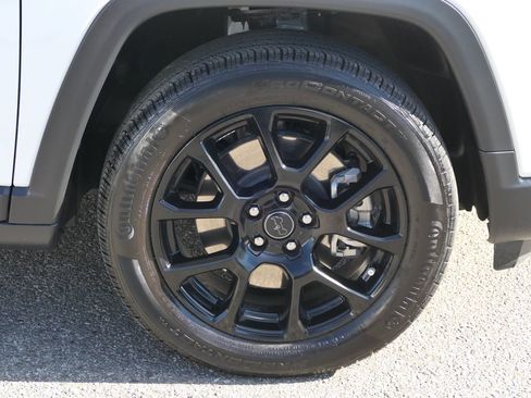 Used 2025 Jeep Compass Latitude w/ Convenience Group image 25