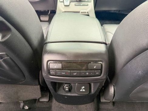 Used 2022 Hyundai Palisade SEL w/ 8P Bench Seat Package image 42