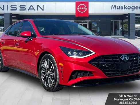 Used 2021 Hyundai Sonata Limited w/ Cargo Package FWD image 1
