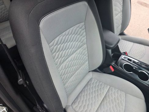 Used 2018 Chevrolet Equinox LT FWD image 27