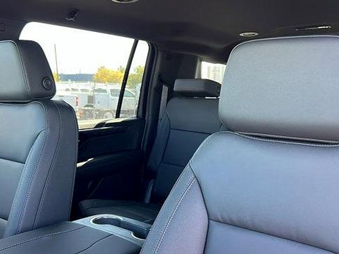 New 2026 Chevrolet Suburban LT w/ Comfort Package image 23